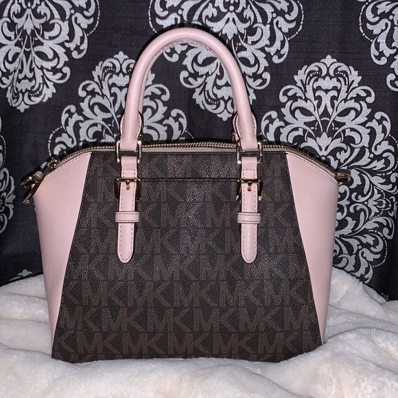 Michael Kors Purse - Picture 11 of 12